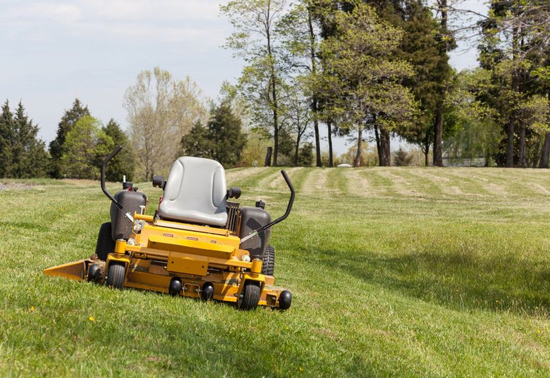 4 Tips for Investing in Quality Landscaping Tools - MowMore