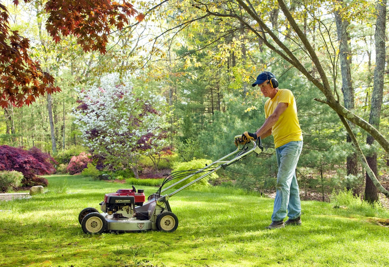 How to Make a Good Impression on Your Lawn Care Customers - MowMore