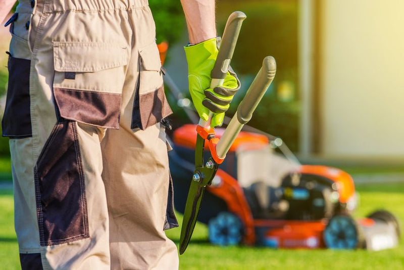 Importance of Using High-Quality Landscaping Tools - MowMore