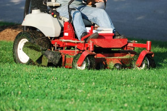 ZTR Lawn Mower Maintenance Schedule And Log - MowMore